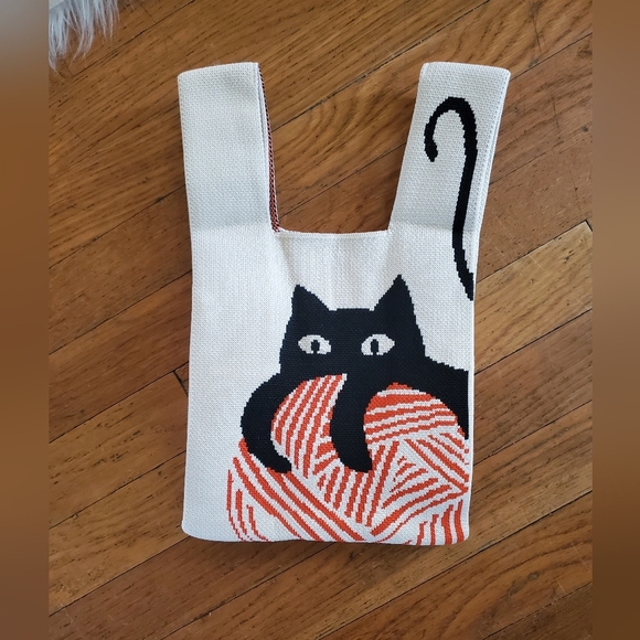 Cute Cat with Yarn Small Stretchy Bag - Picture 2 of 5